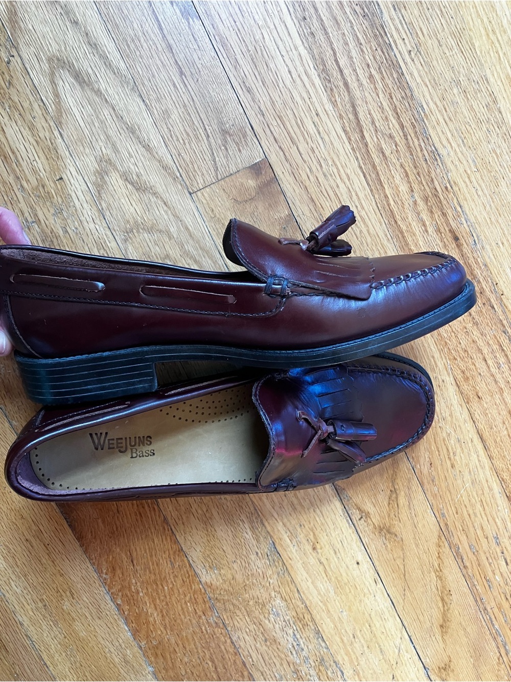 GH Bass Weejuns Marietta II Burgundy Leather Tassel Kiltie Loafers Womens 9